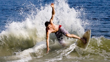 九游体育网址-广场舞成为城市文化名片，广场舞是城市文化的组成部分小作文