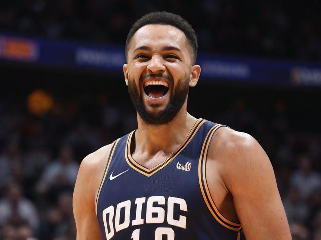 “九游app_ NBA最奇葩的玩笑时刻，球员爆笑全场”，爆笑nba游戏