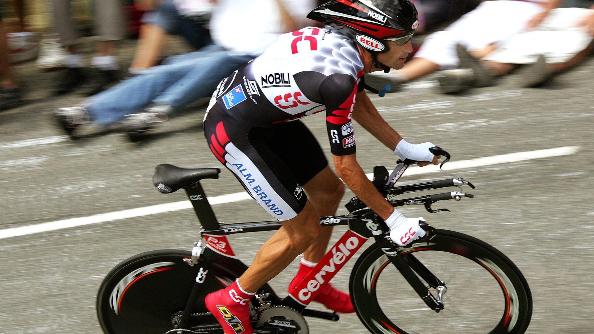 _跑酷文化节：街头艺术的运动表达_，跑酷宣传